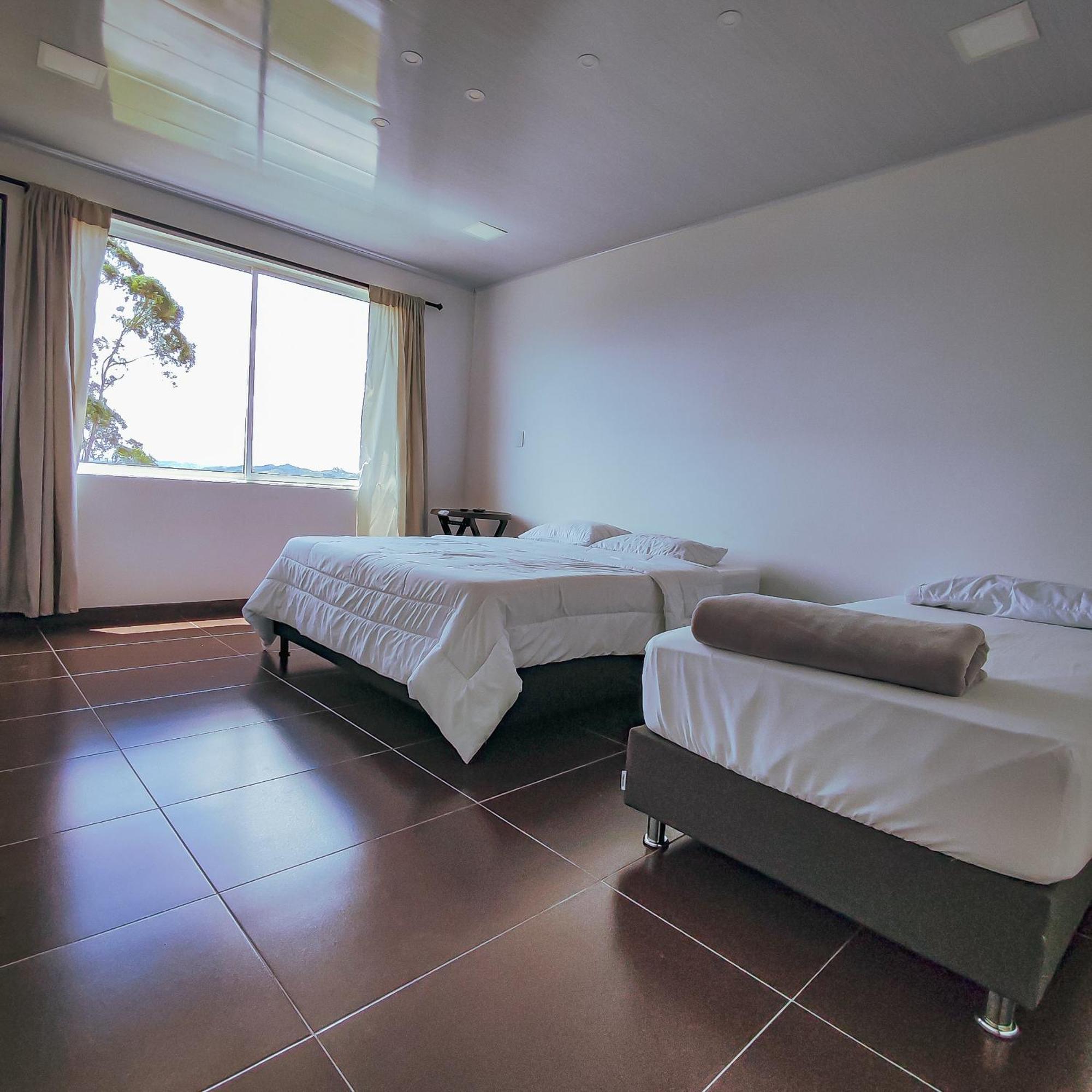 Hotel Ocaso มารินิยา ภายนอก รูปภาพ
