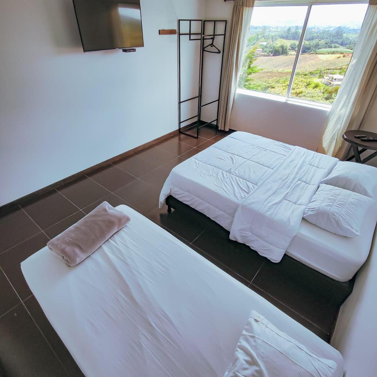 Hotel Ocaso มารินิยา ภายนอก รูปภาพ